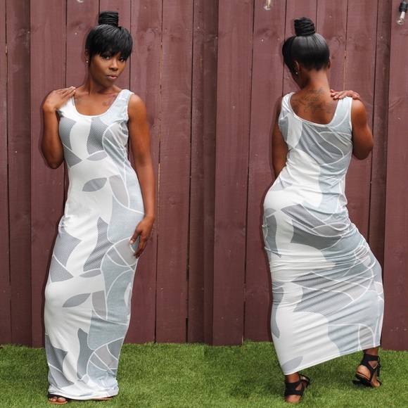 SOLD Printed Dress - Picture 3 of 6